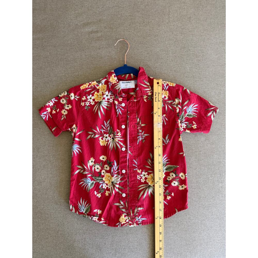 Old Navy Boys Red Hibiscus Floral Tropical Button Down Shirt Size S 6-7